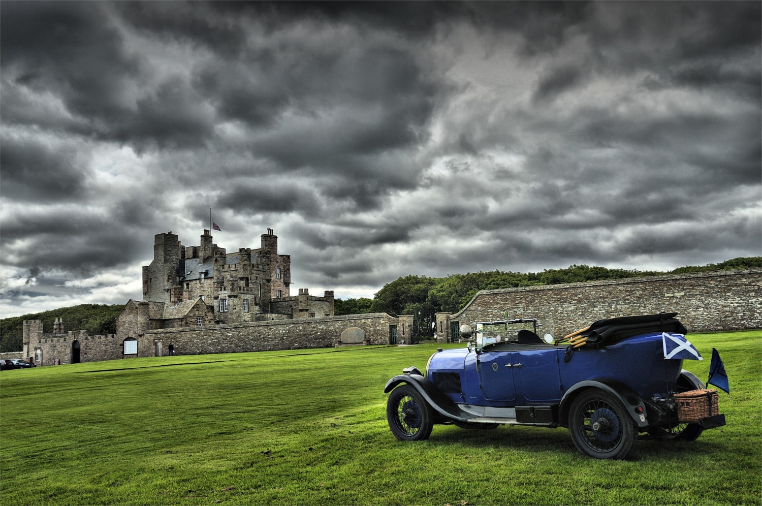 Car and Castle resize